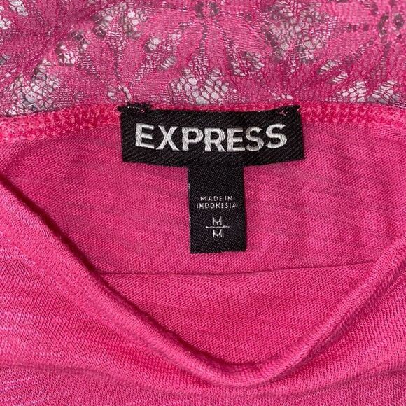 Express women M scoopneck 3/4 sleeve top w/lace back & side slits - Picture 6 of 9